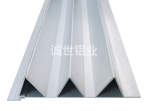 铝型材三角板价格